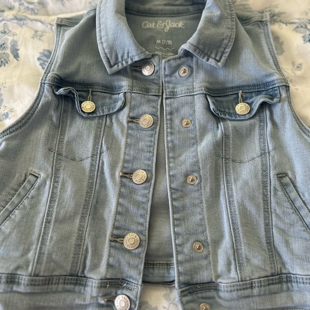 Cat & Jack Light Blue Denim Vest - Size 7/8